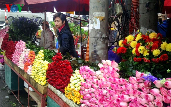 Hanoi un jour avant le Tet du Dragon  - ảnh 1